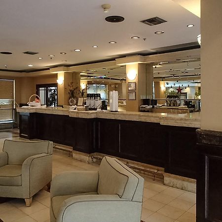 Rodeway Inn South Miami - Coral Gables Екстериор снимка