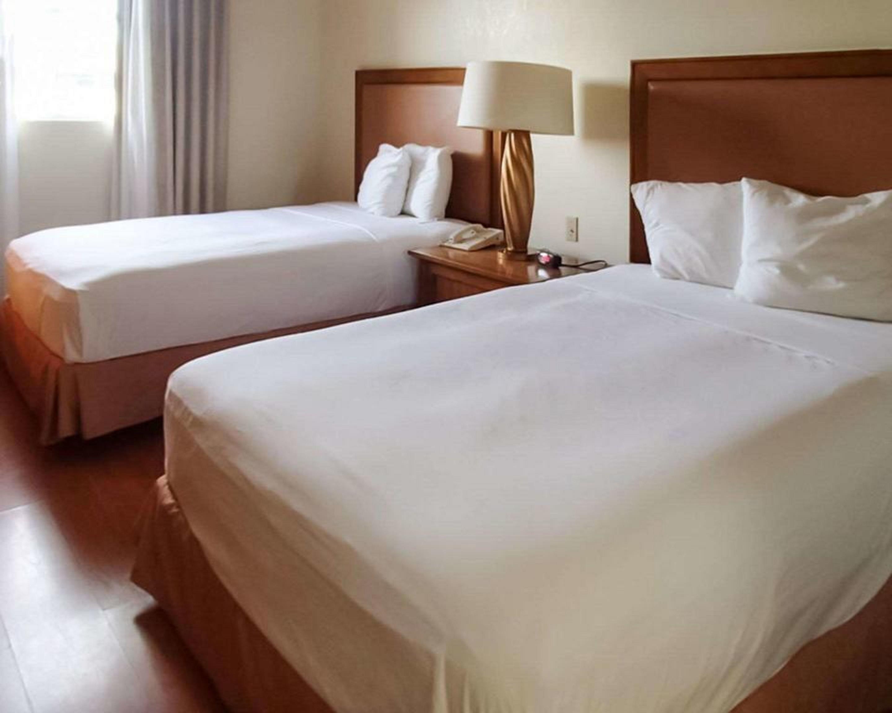 Rodeway Inn South Miami - Coral Gables Екстериор снимка