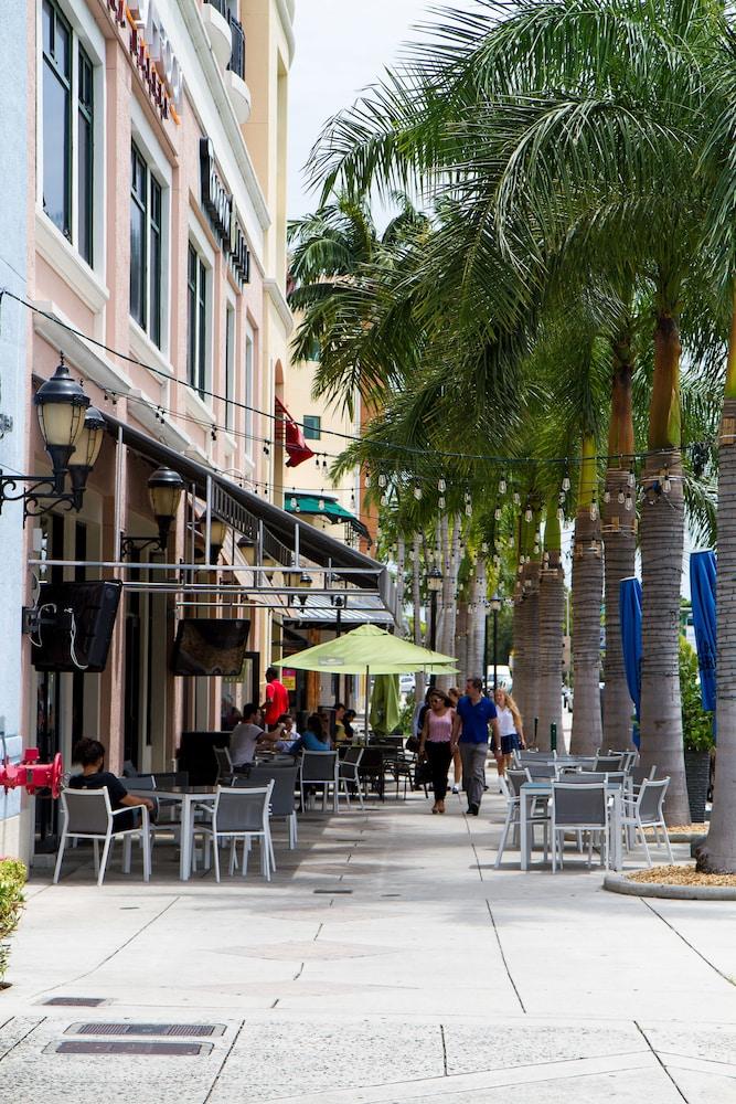 Rodeway Inn South Miami - Coral Gables Екстериор снимка